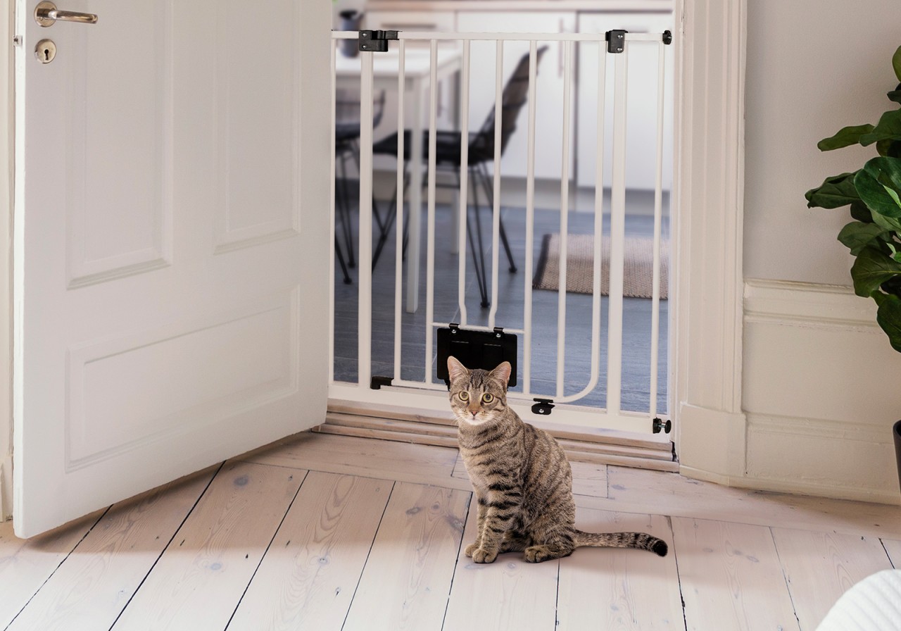 IMPAG® Katzenschutzgitter Mio 107 cm hoch mit Katzenklappe 73 - 82...